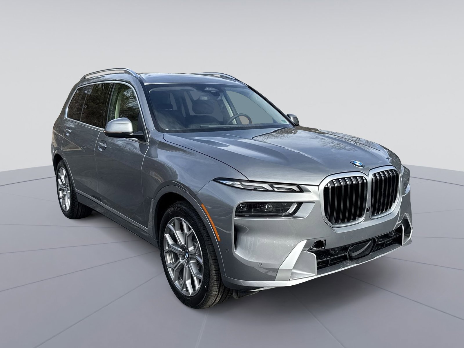 2026 BMW X7 40i's photo