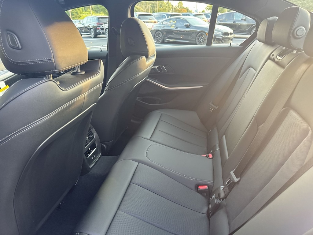 New 2026 BMW 330i xDrive Sedan