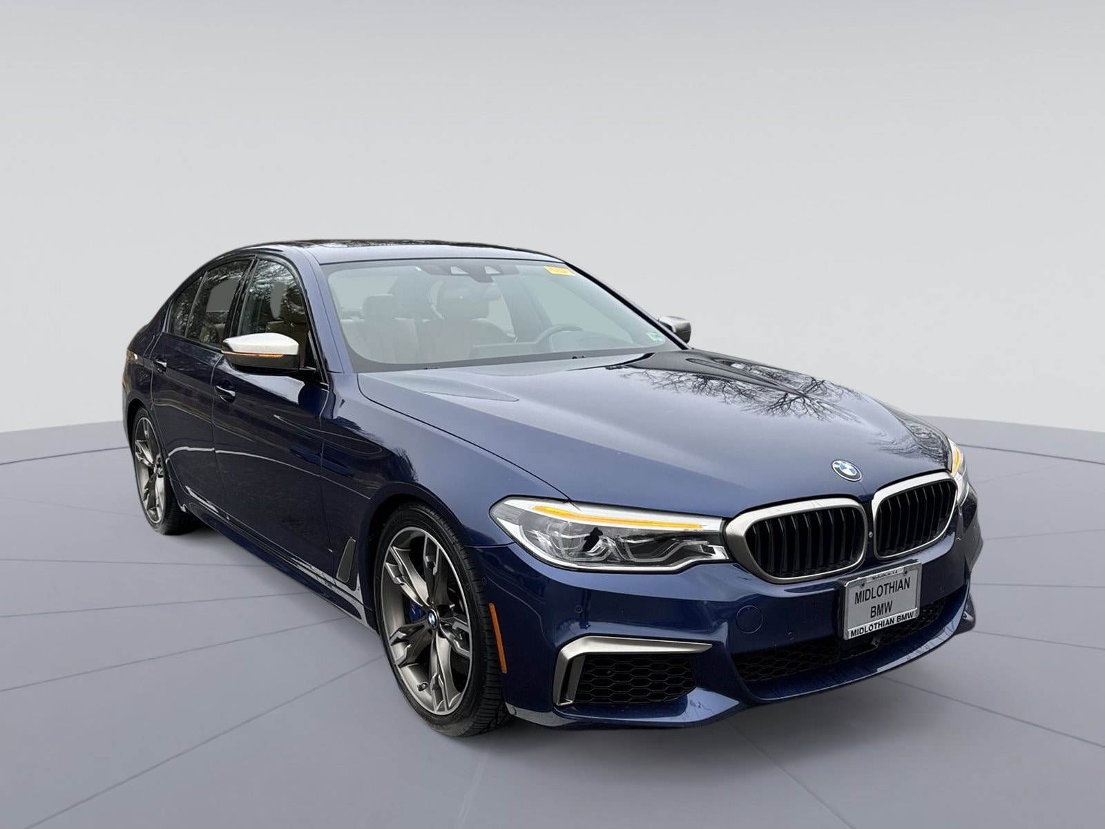 2019 BMW 5 Series M550i's photo