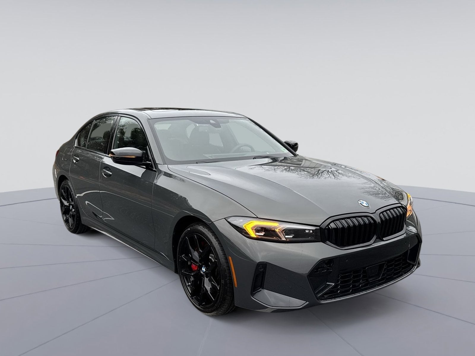 2026 BMW 3 Series 330i's photo