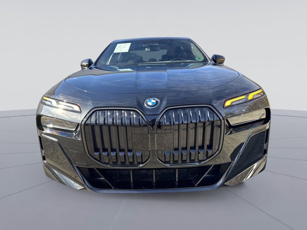 New 2025 BMW i7 xDrive60 Sedan