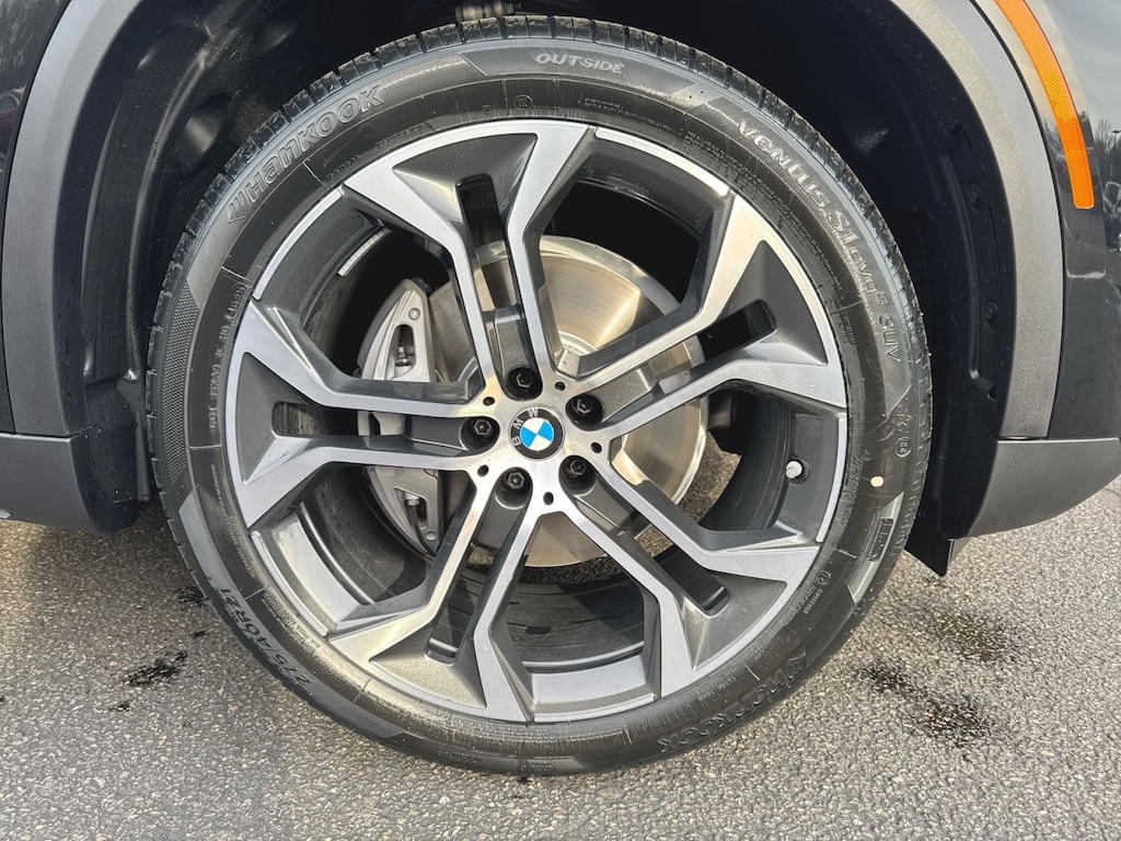 New 2026 BMW X5 xDrive40i SUV