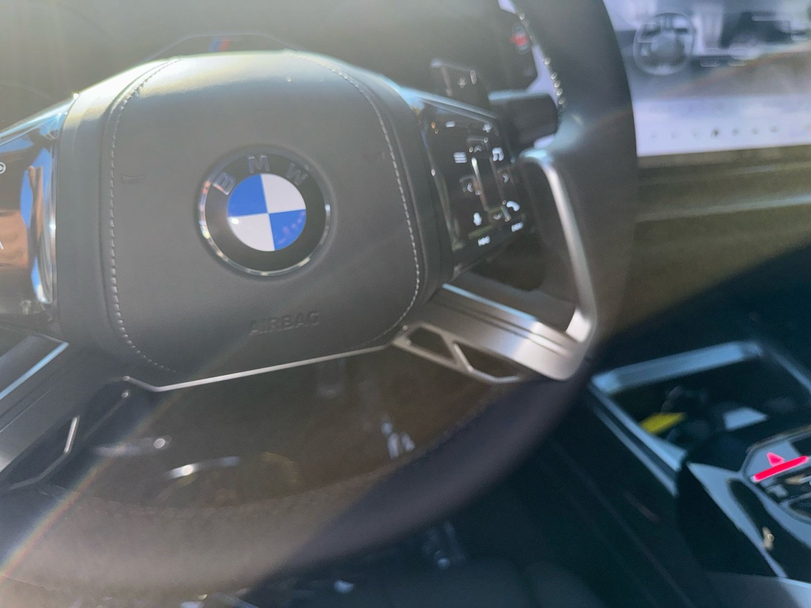 2027 BMW 7 Series 740i - Photo 41