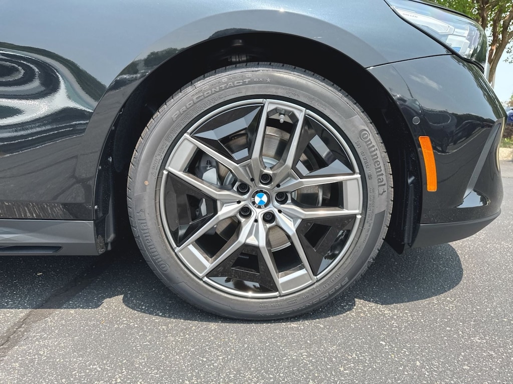 New 2027 BMW 530i xDrive Sedan