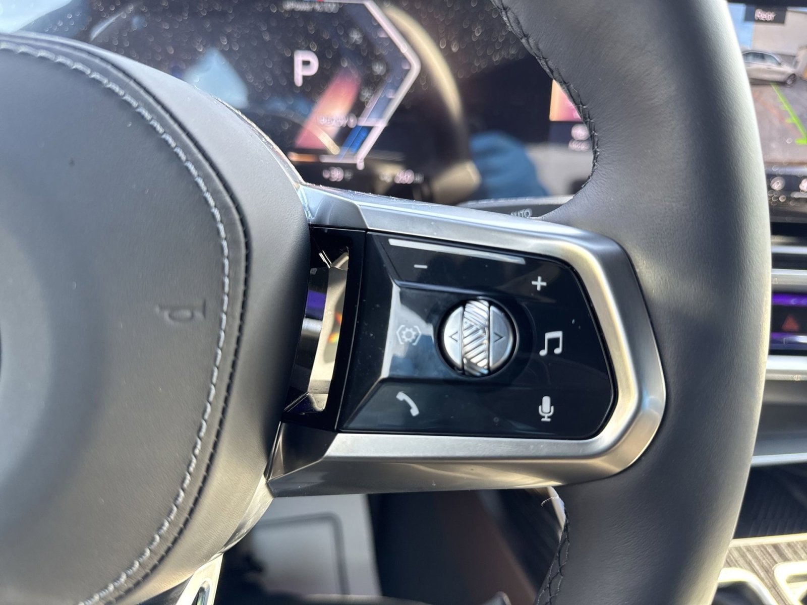 2025 BMW i7 60 - Photo 17