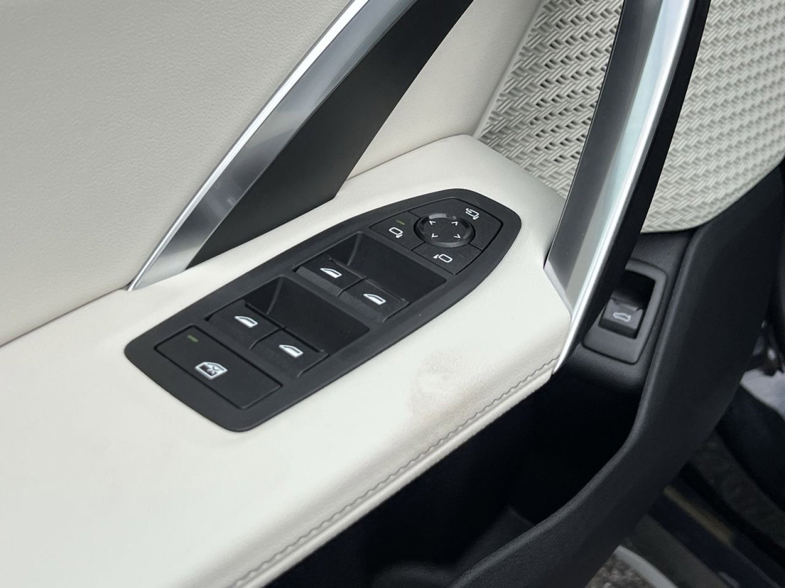 2026 BMW X1 XDrive28i - Photo 12