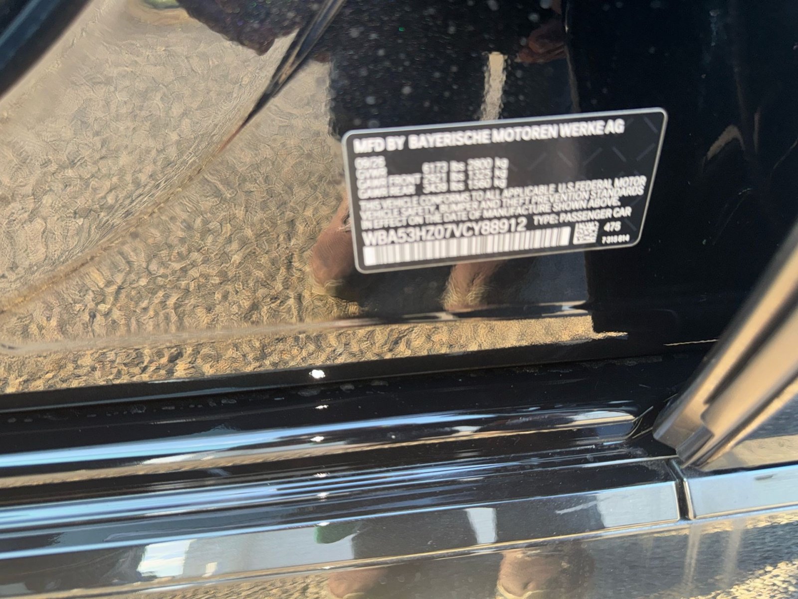 2027 BMW 7 Series 740i - Photo 38