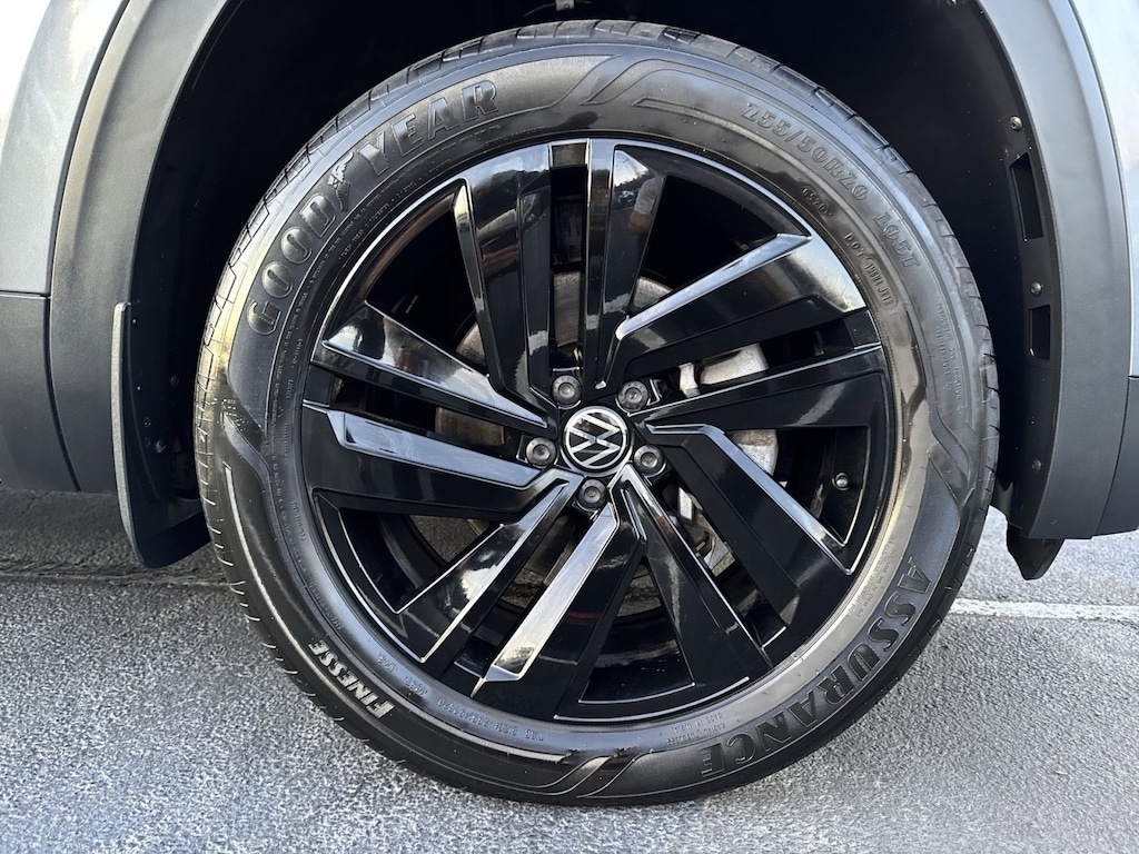 Used 2023 Volkswagen Atlas Cross Sport 3.6L V6 SE w/Technology SUV