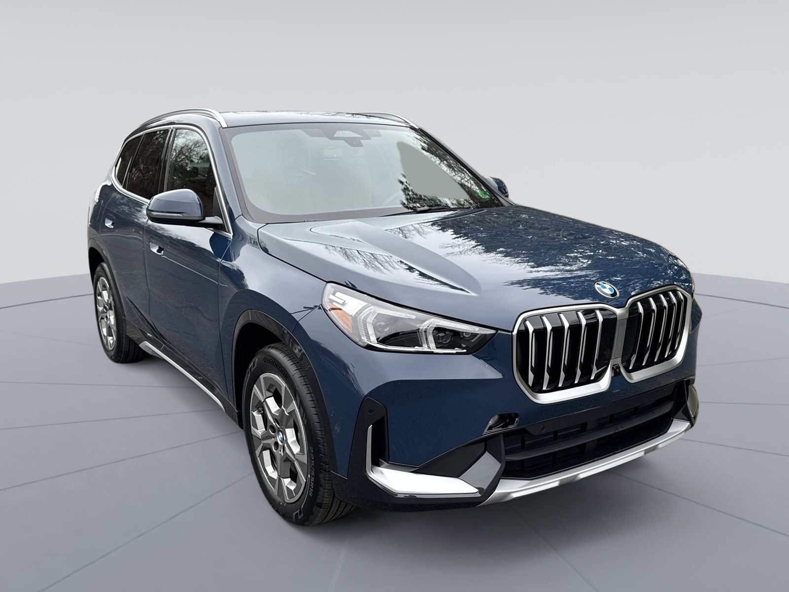 2026 BMW X1 28i's photo