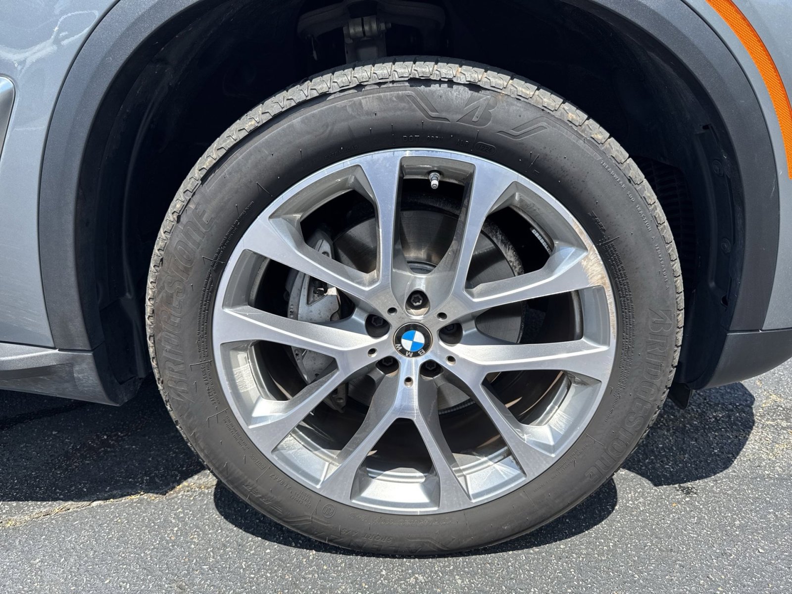2025 Bmw X5 xDrive40i photo 2
