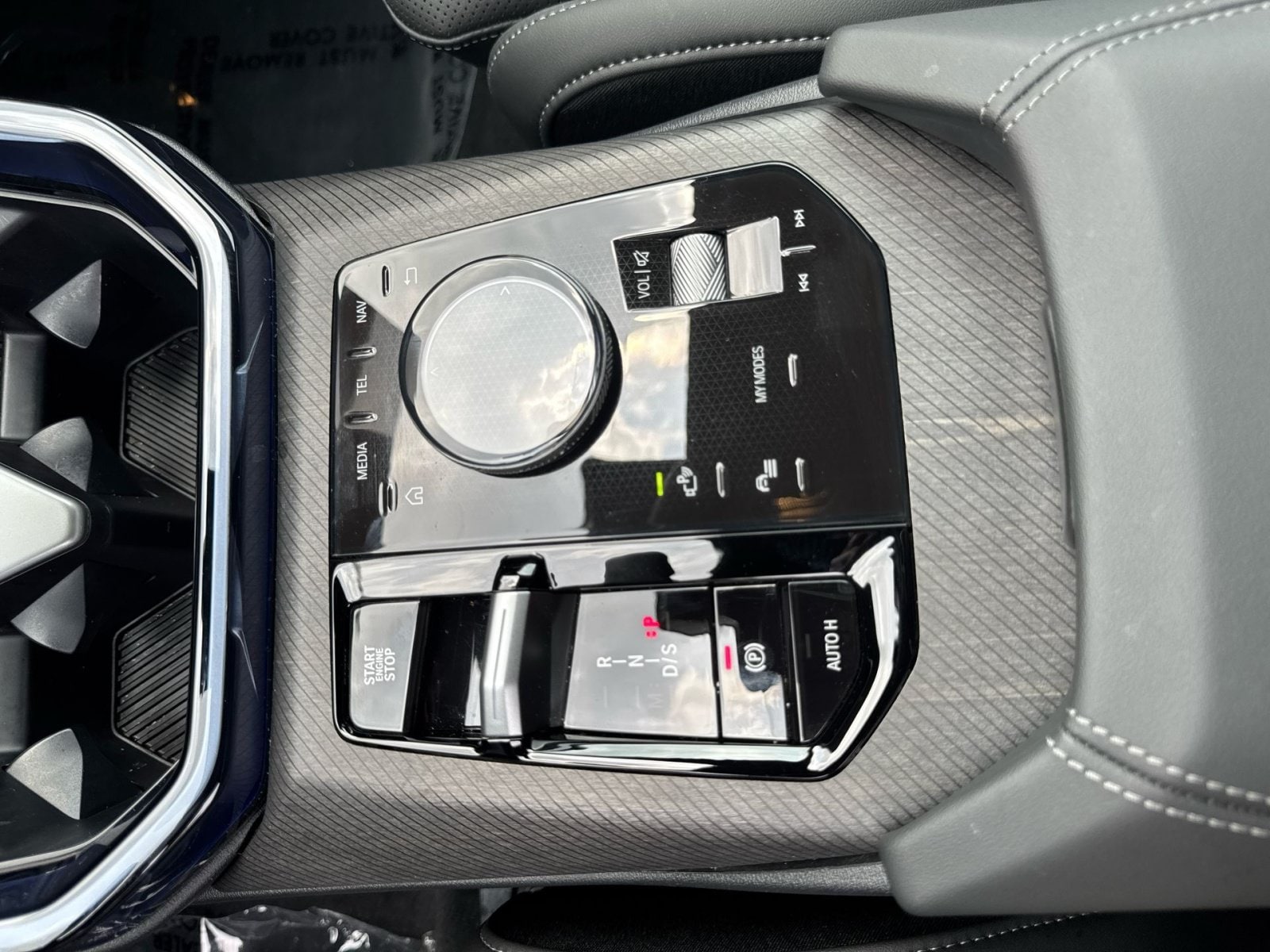 2026 BMW X3 30 - Photo 29