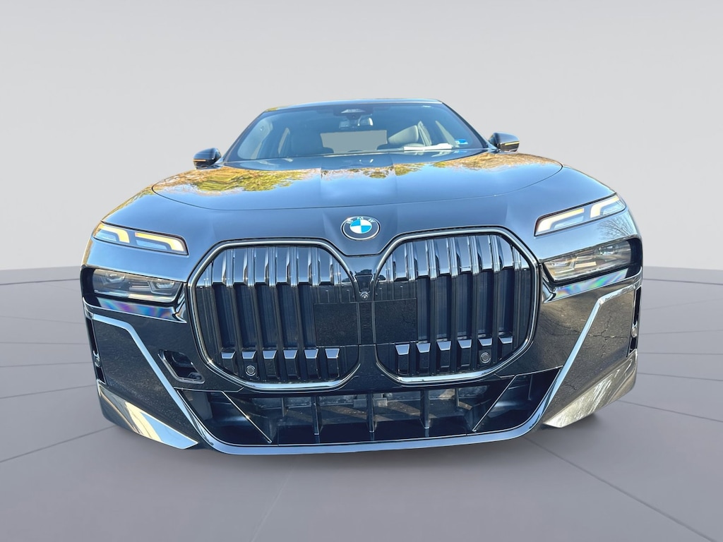 New 2026 BMW 740i xDrive Sedan