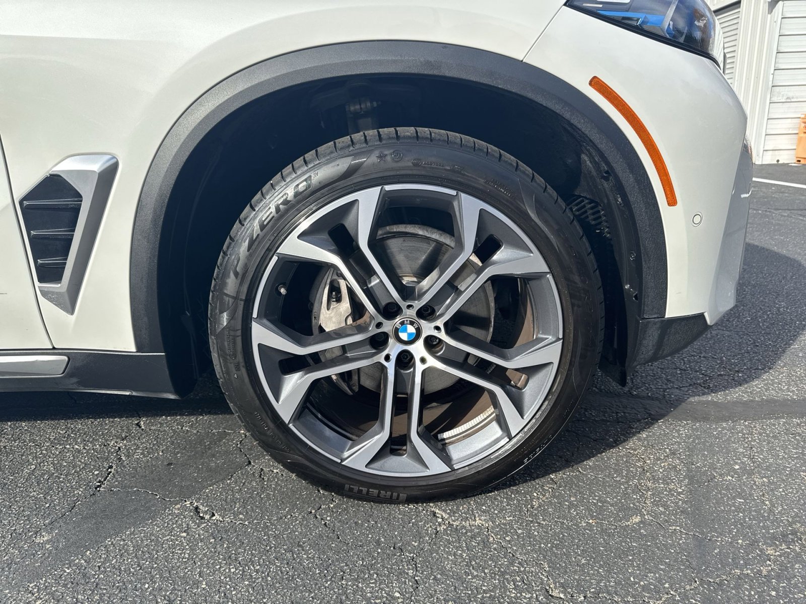 2024 Bmw X5 xDrive40i photo 2