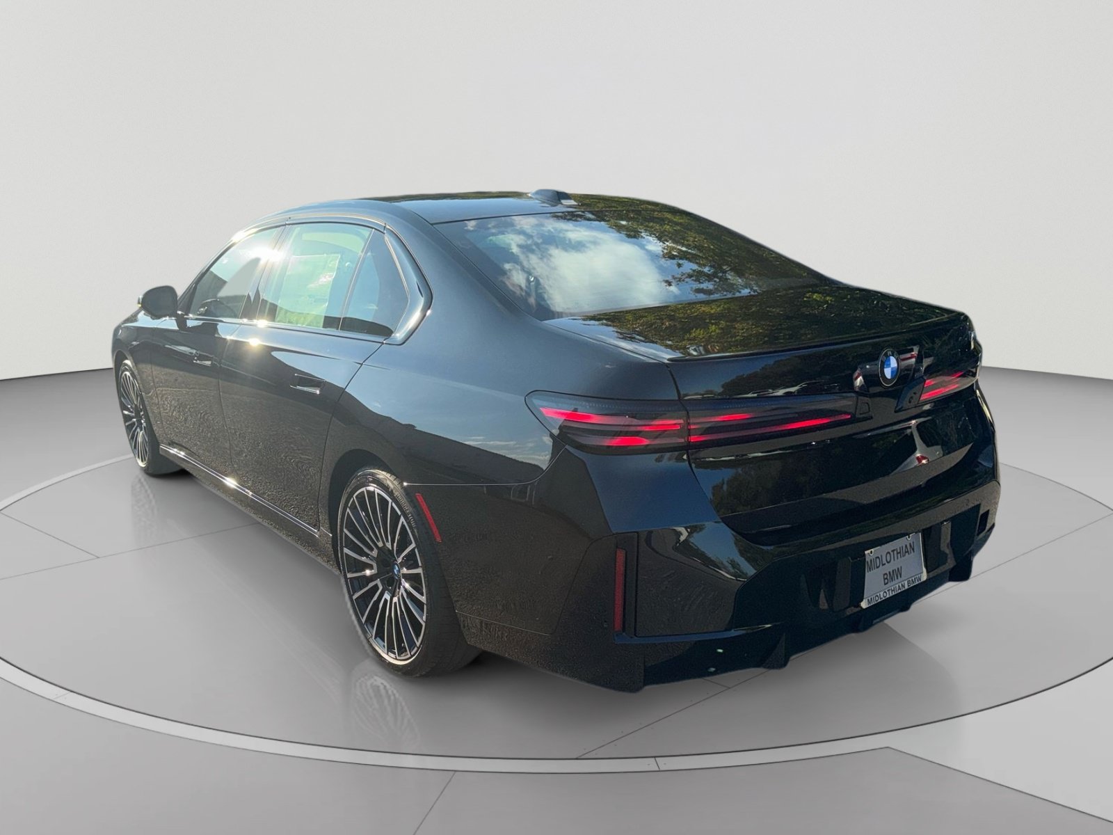 2027 BMW 7 Series 740i - Photo 26