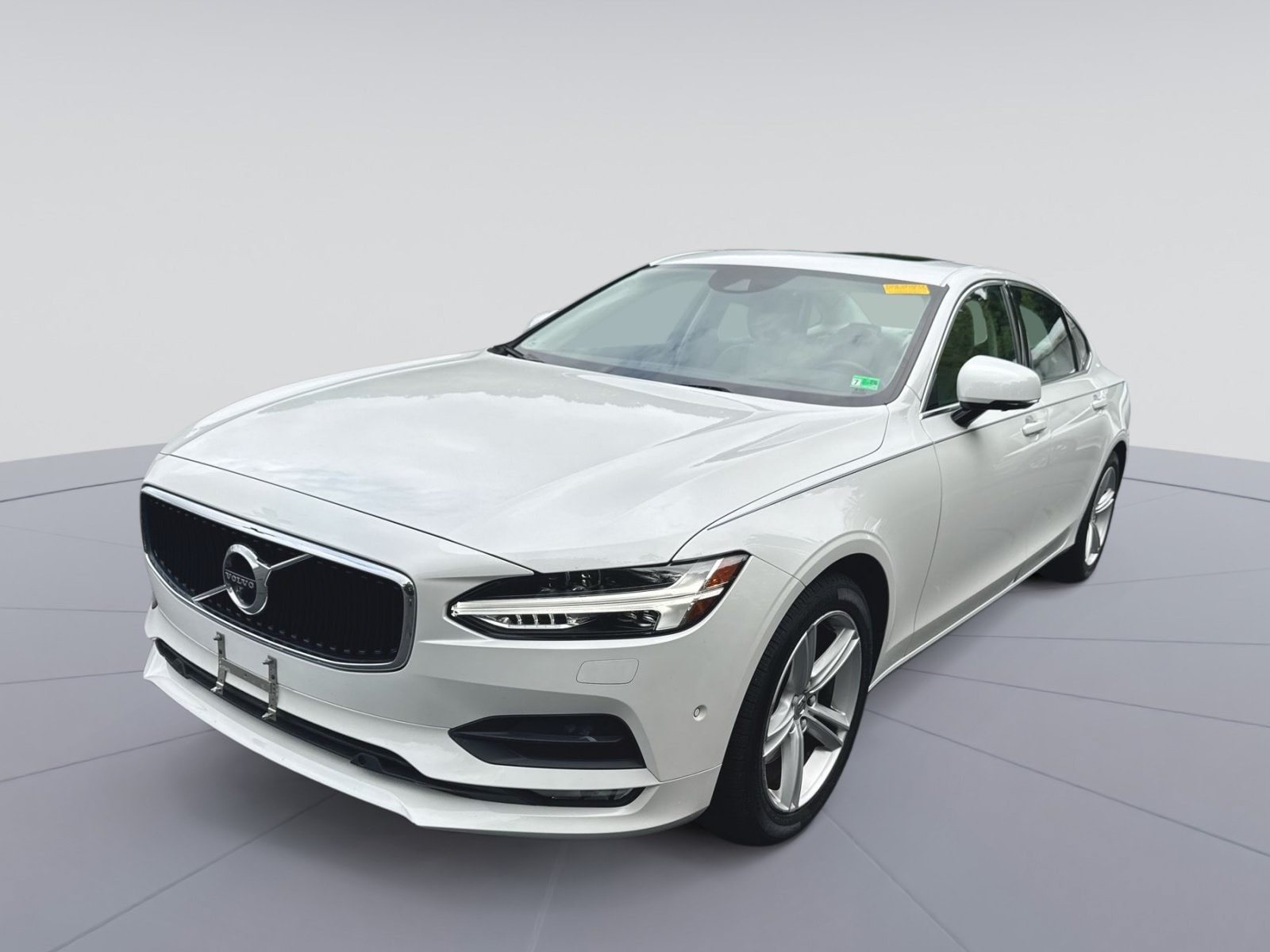 2018 Volvo S90 T5 Momentum FWD's photo