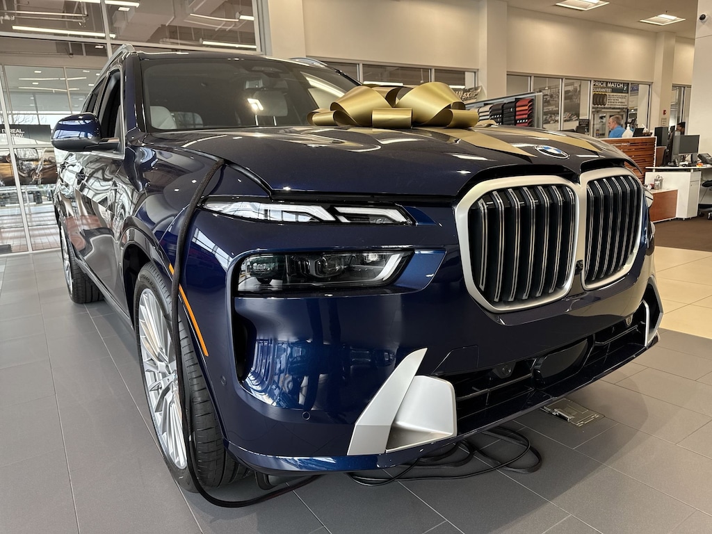 New 2026 BMW X7 xDrive40i SUV