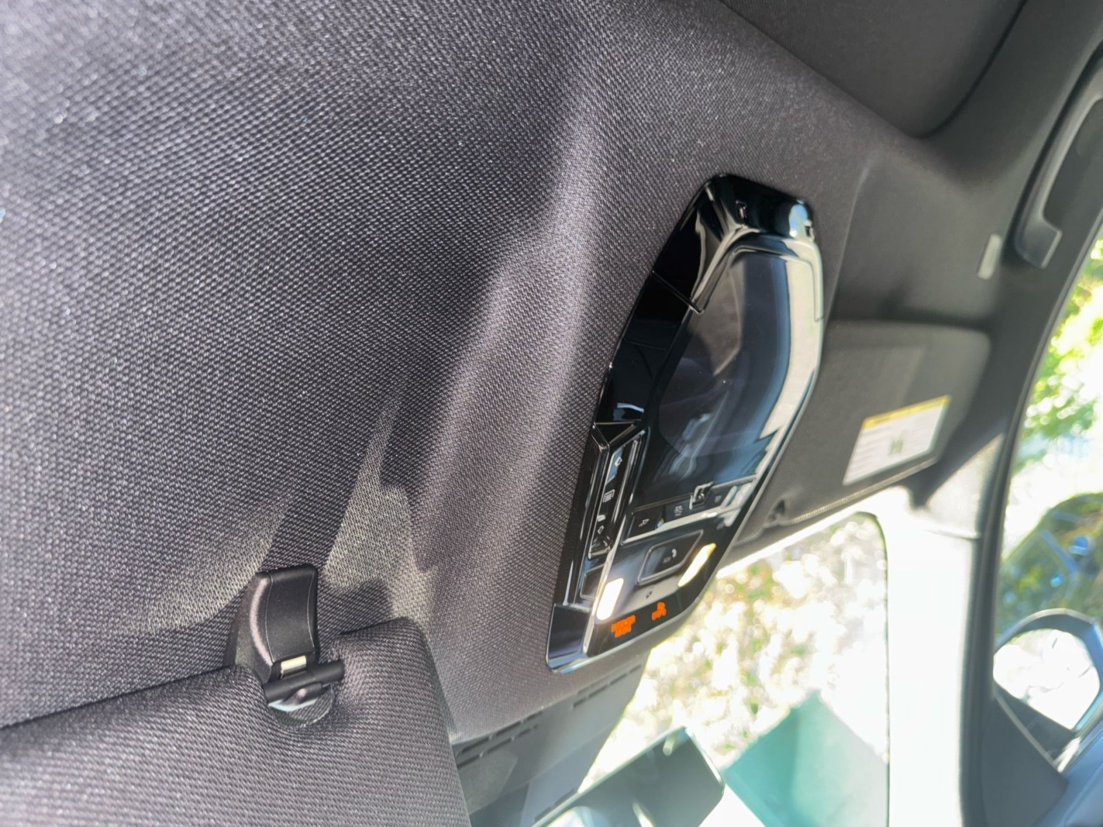 2027 BMW 7 Series 740i - Photo 44