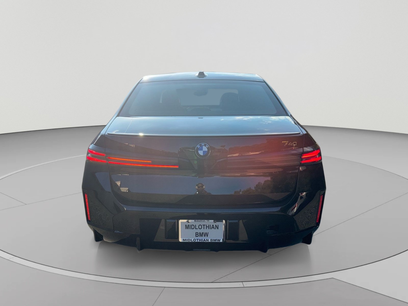 2027 BMW 7 Series 740i - Photo 30