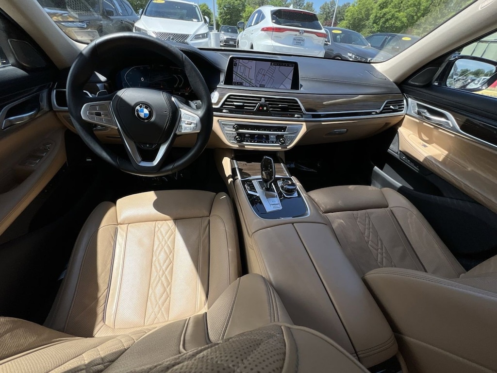 Used 2022 BMW 740i xDrive Sedan