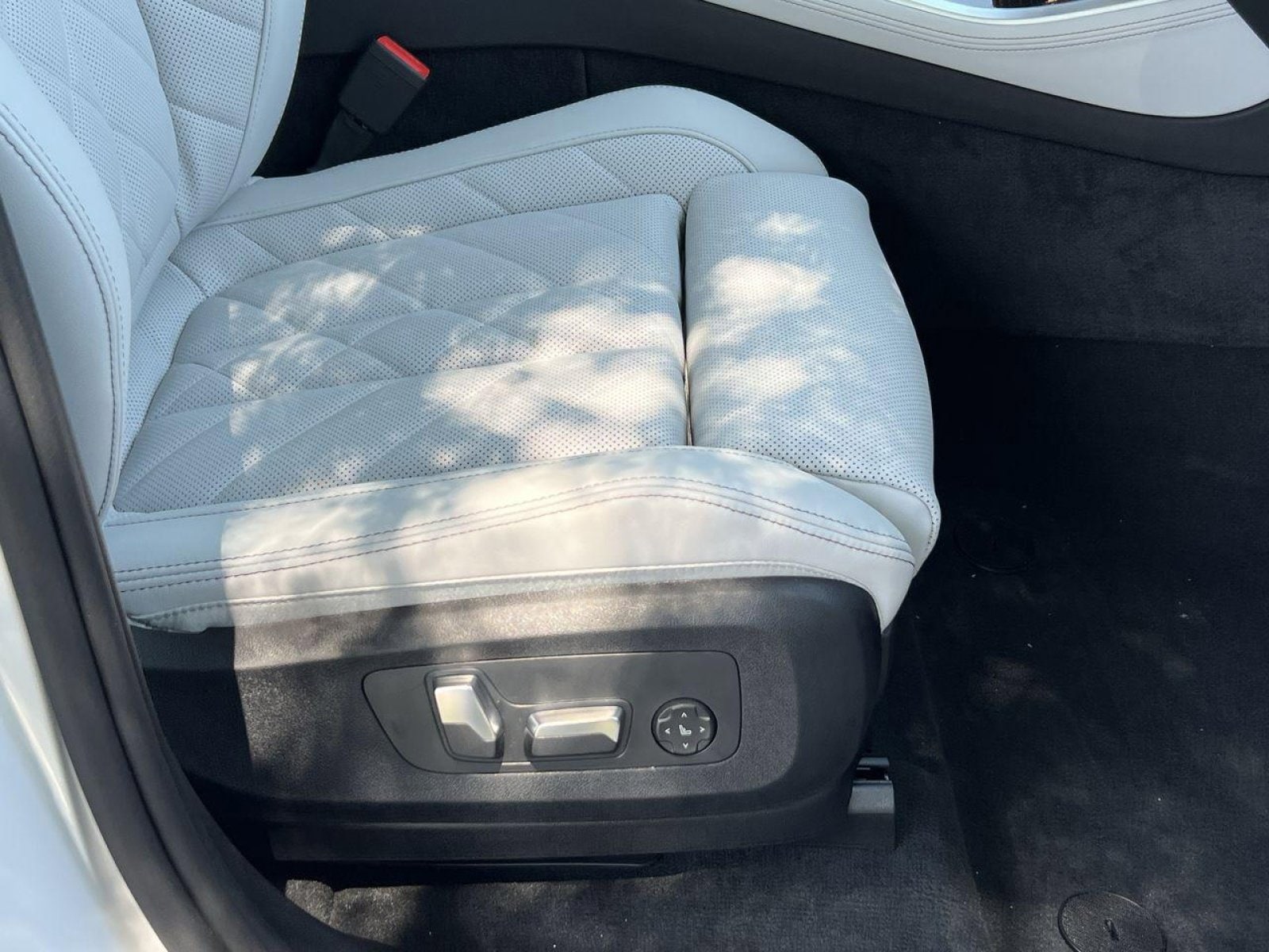 2026 BMW X5 50e - Photo 27