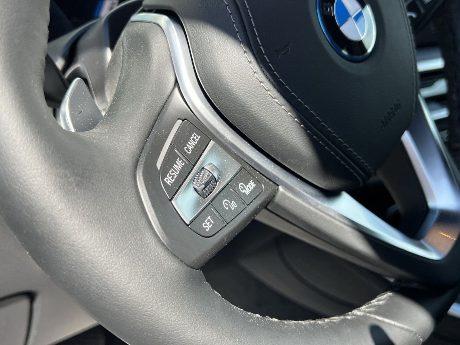 2026 BMW X5 50e - Photo 30