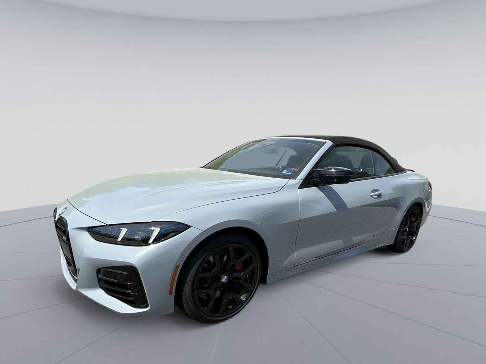 2026 BMW 4 Series M440i Convertible xDrive's photo