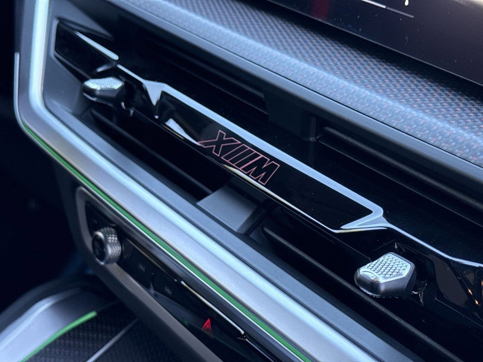 2026 BMW XM Base - Photo 32