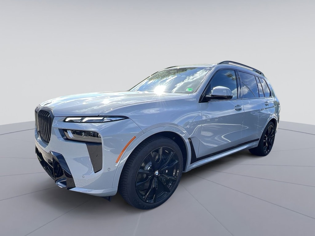 New 2026 BMW X7 xDrive40i SUV