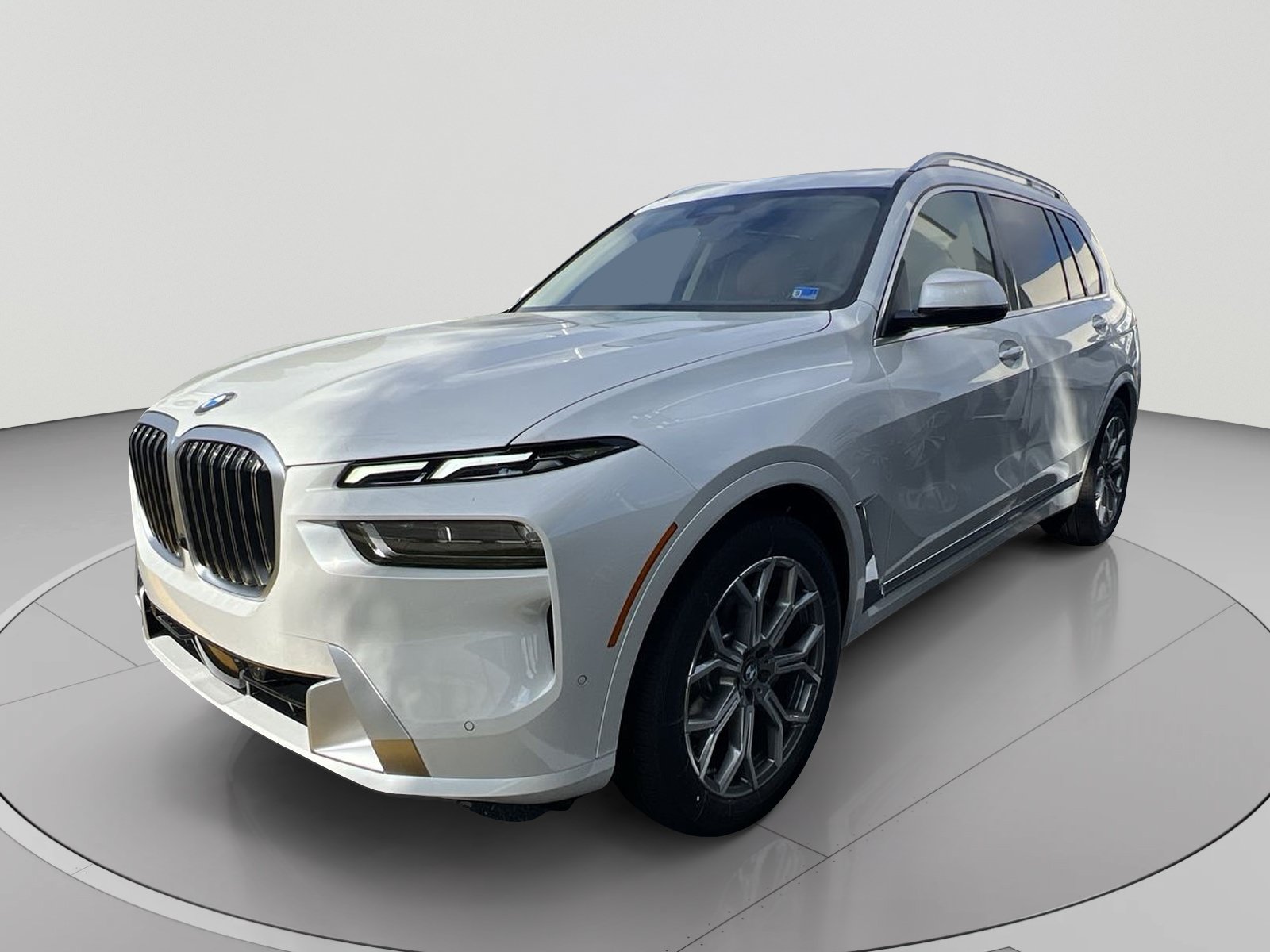 2027 BMW X7