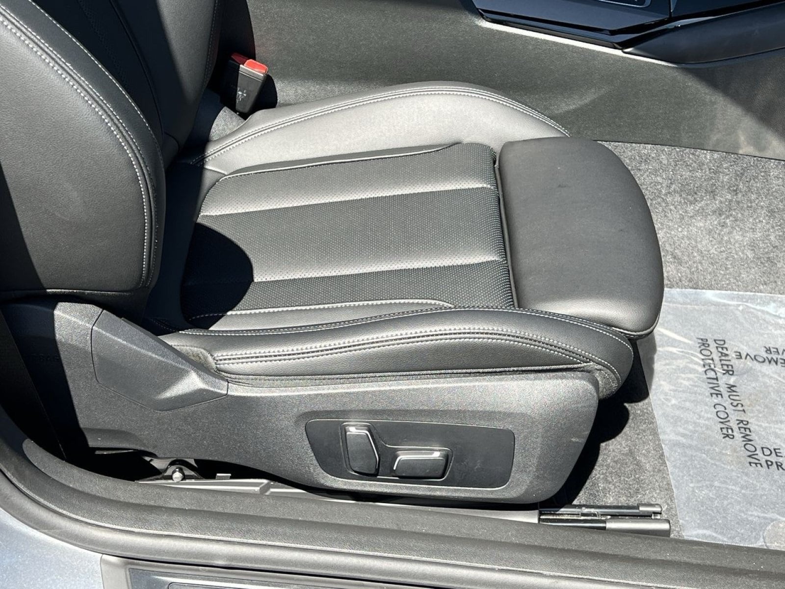 2025 BMW 2 Series 230i - Photo 31