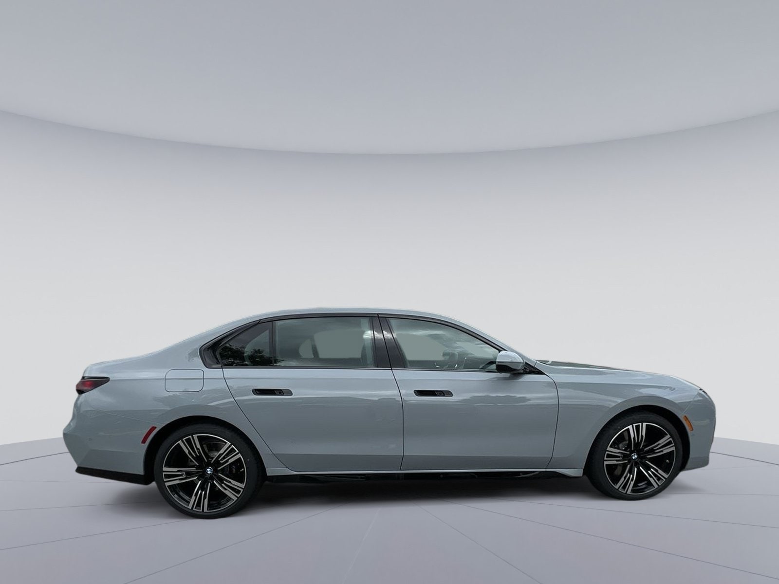 2025 BMW 7 Series 740i - Photo 6