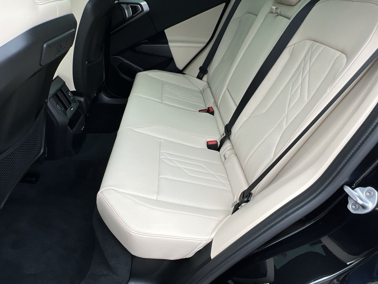 2026 BMW X3 30 - Photo 22