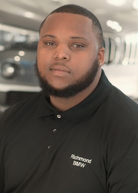 Staff member Devin Durham from ID_5ab38ddb5afd