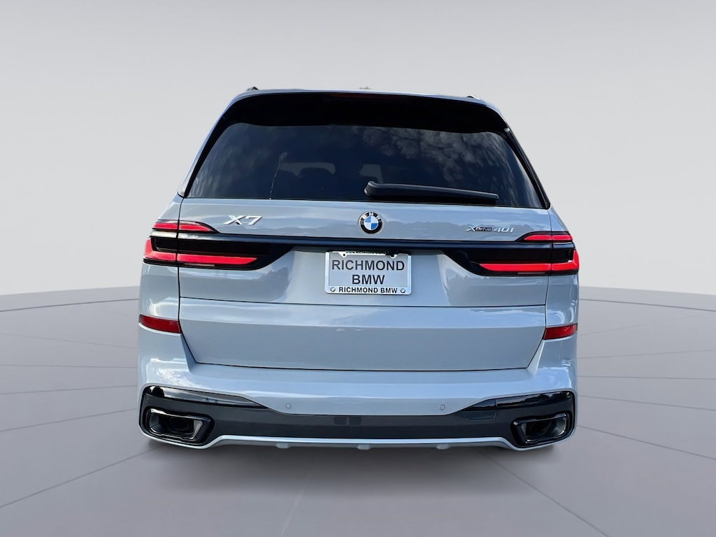 New 2026 BMW X7 xDrive40i SUV