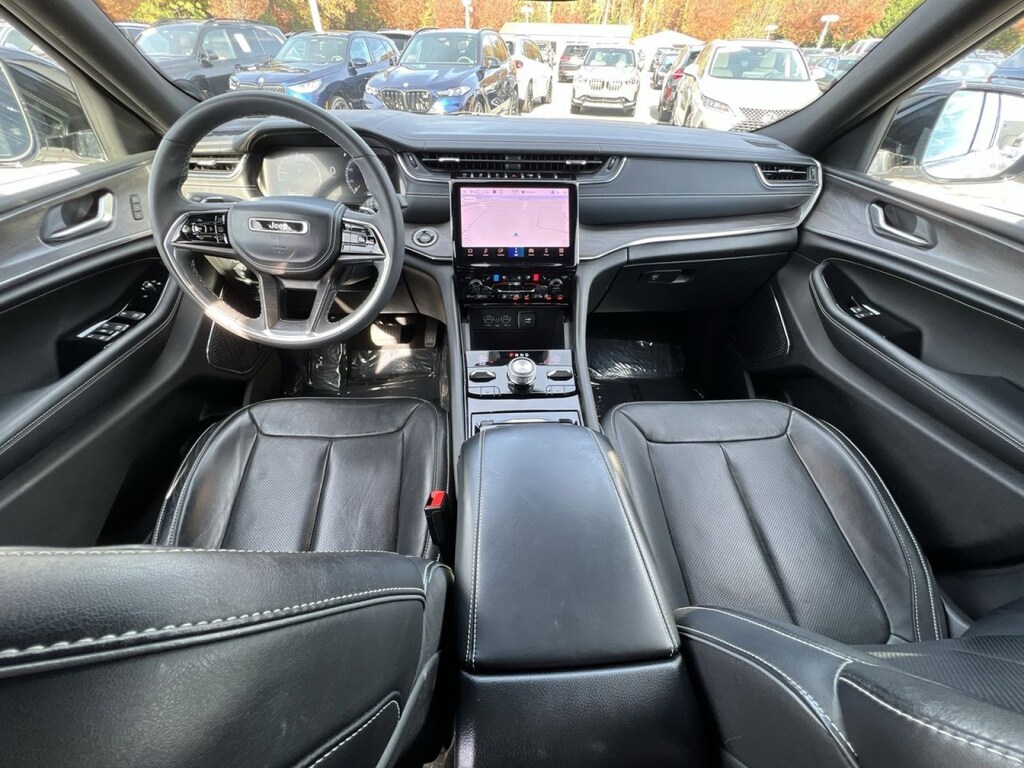 Used 2023 Jeep Grand Cherokee Overland SUV