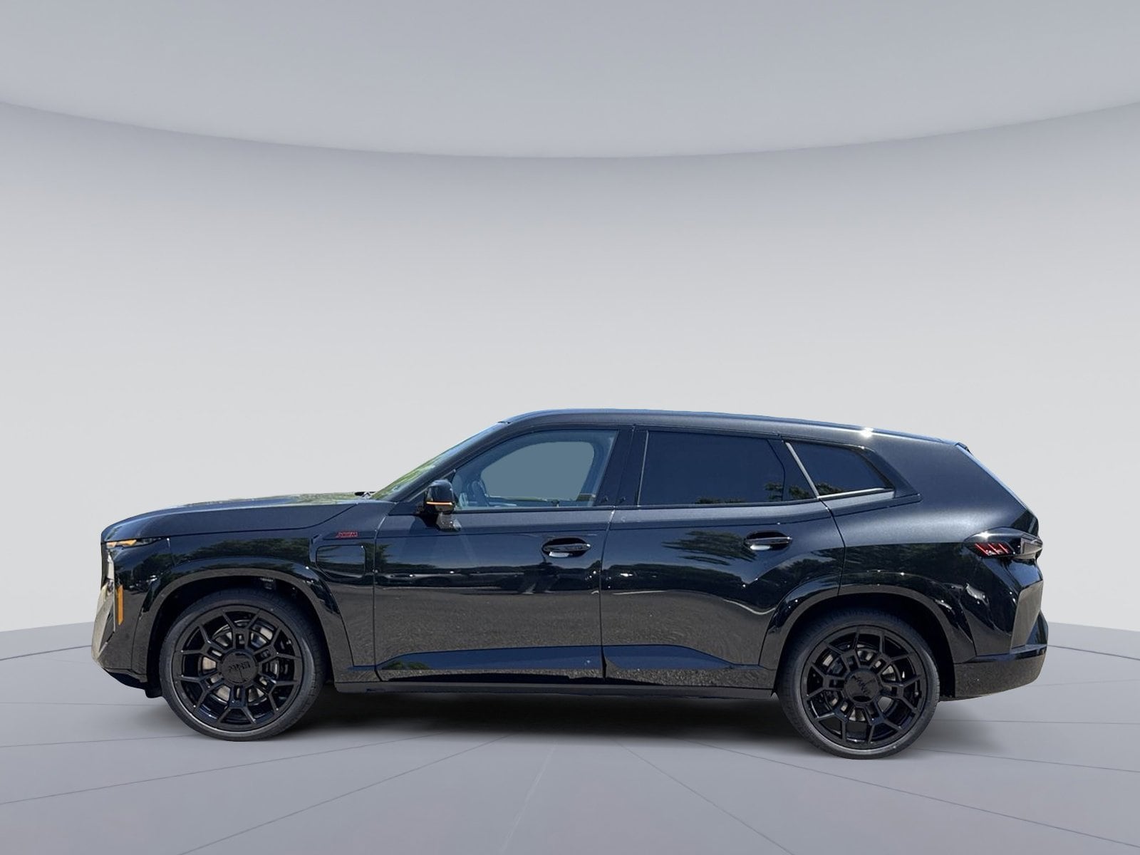 2026 BMW XM Base - Photo 5