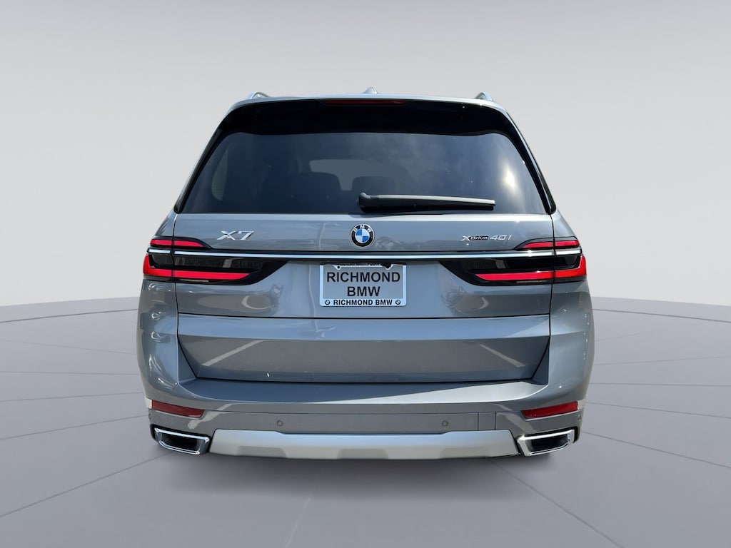 New 2027 BMW X7 xDrive40i SUV