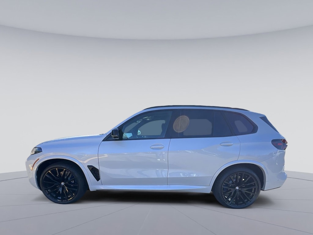 New 2026 BMW X5 M60i SUV