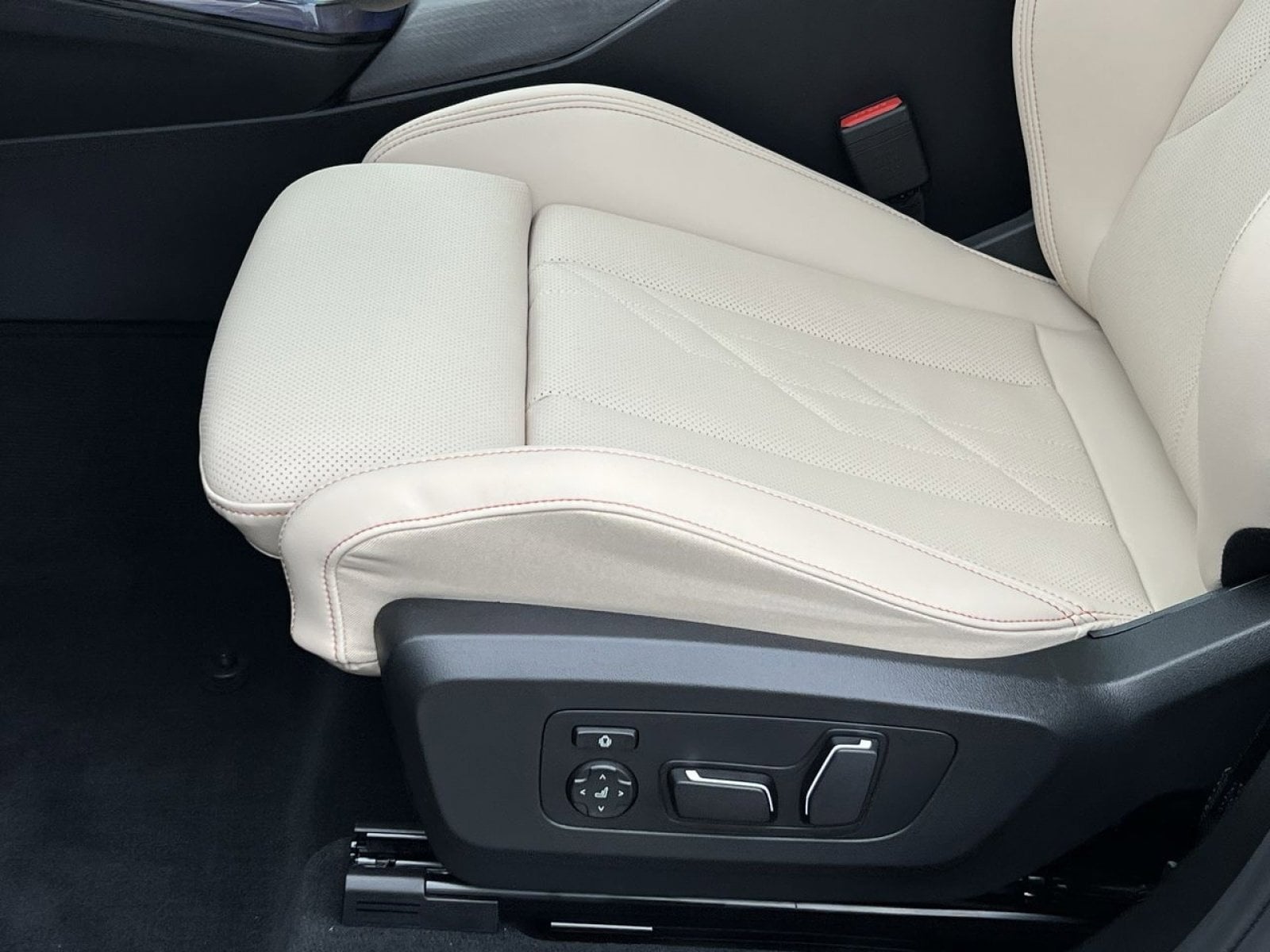 2026 BMW X3 30 - Photo 11