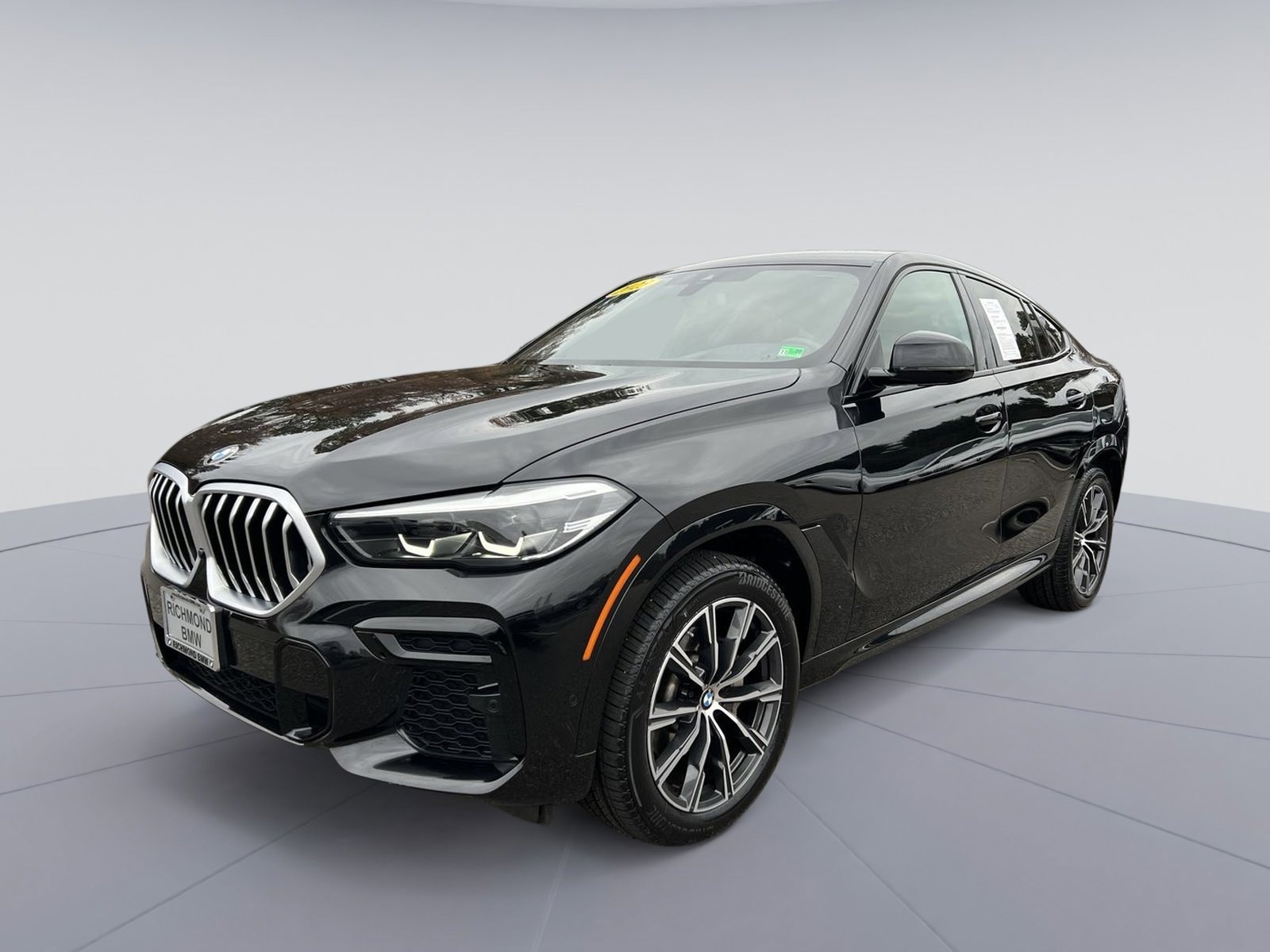 2023 BMW X6 40i's photo