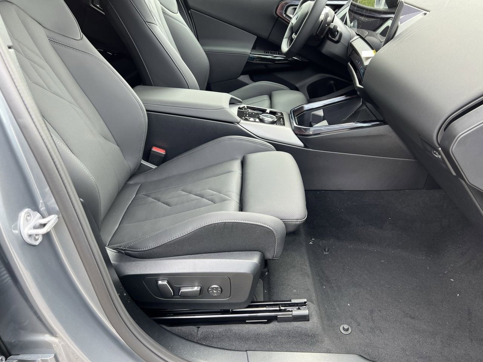 2026 BMW X3 30 - Photo 26