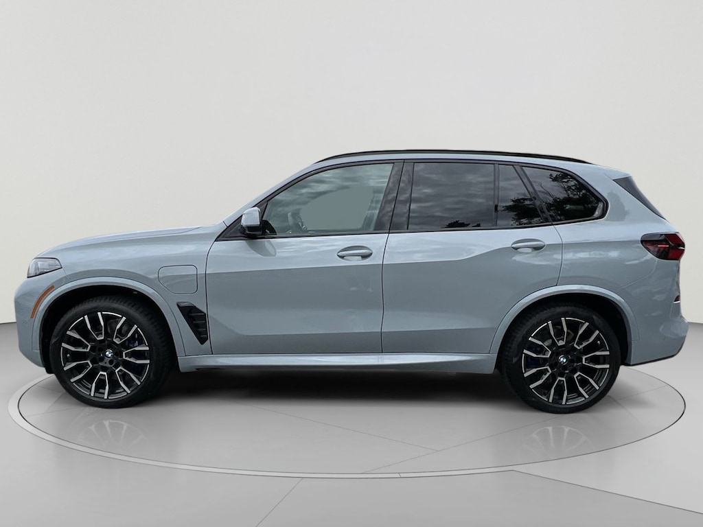 New 2026 BMW X5 PHEV xDrive50e SUV