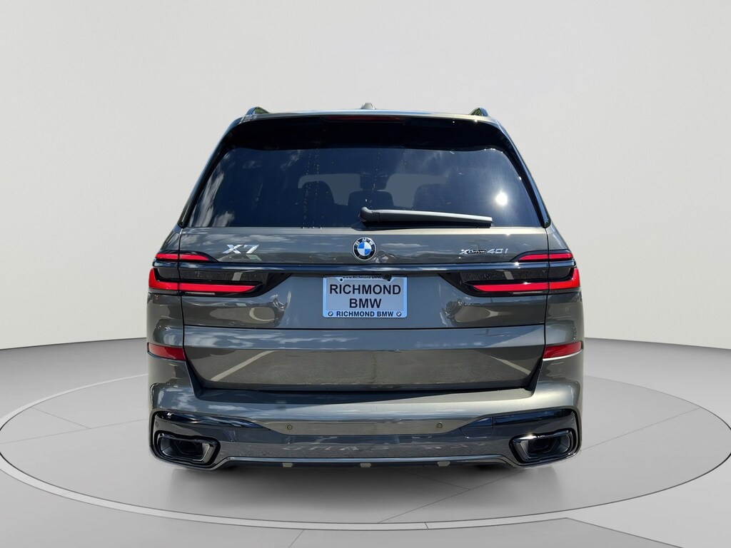New 2027 BMW X7 xDrive40i SUV