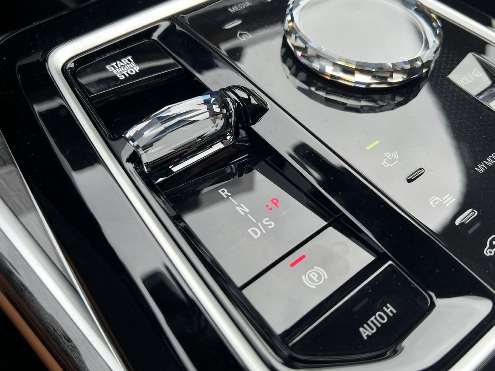 2026 BMW 7 Series 740i - Photo 19