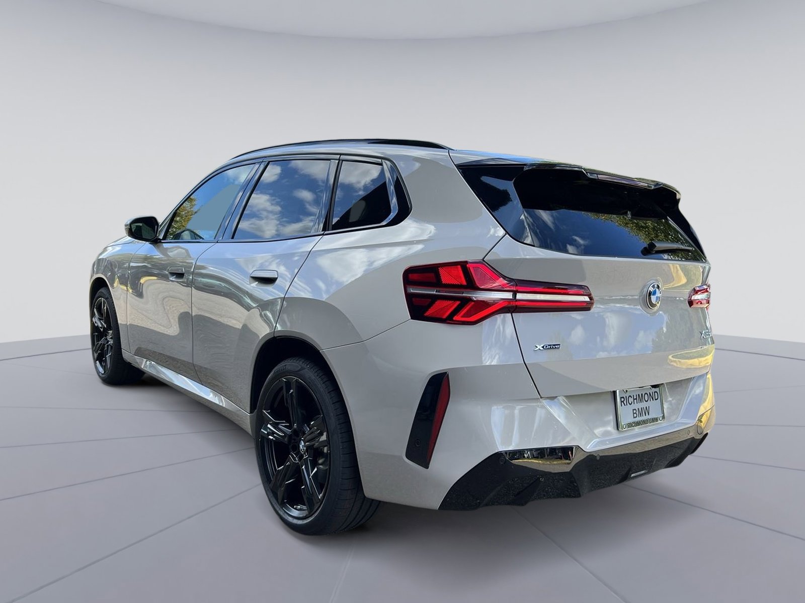 2026 Bmw X3 photo 3