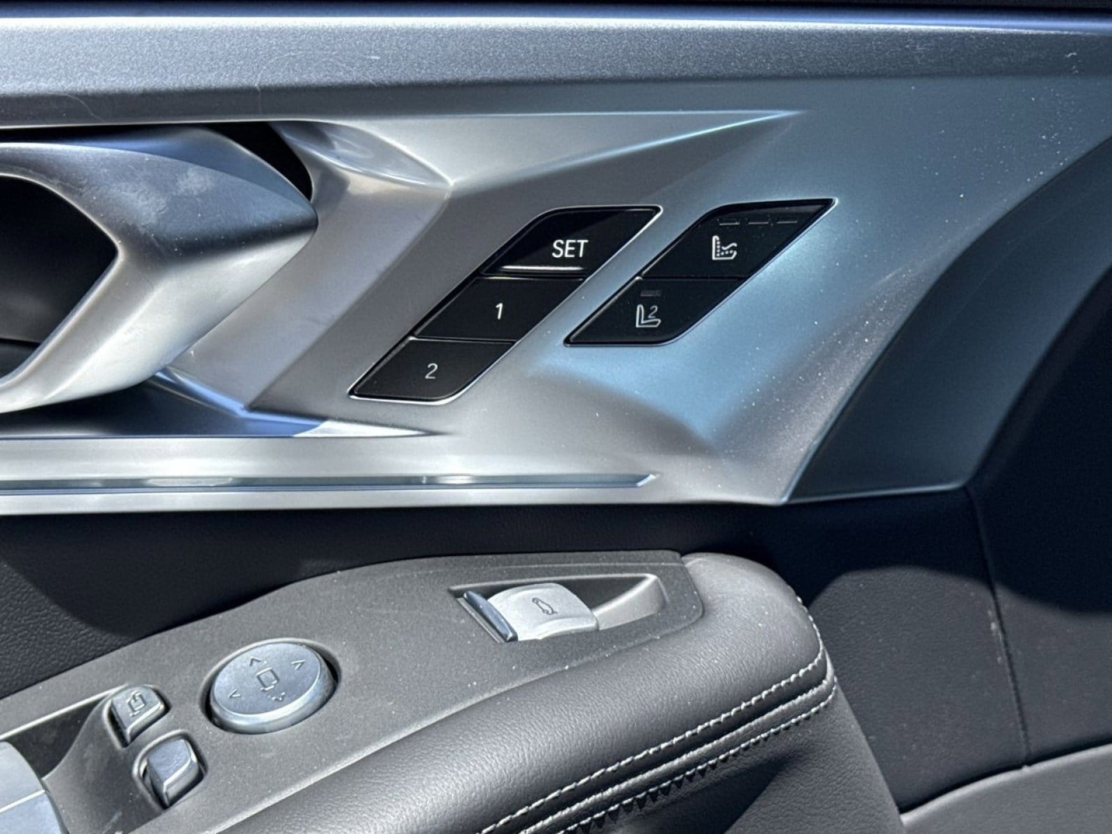 2026 BMW XM Base - Photo 41