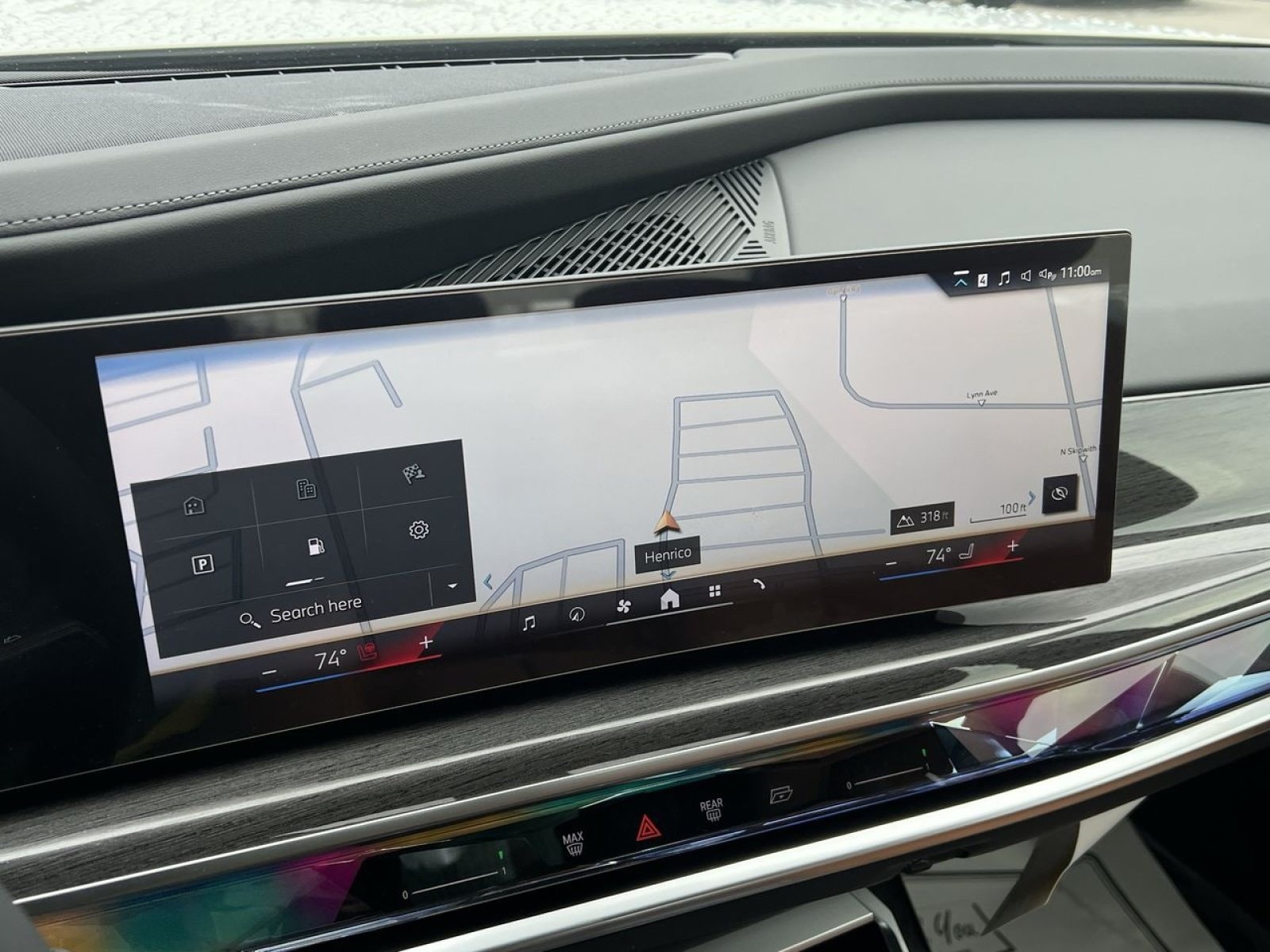 2026 BMW 7 Series 740i - Photo 17