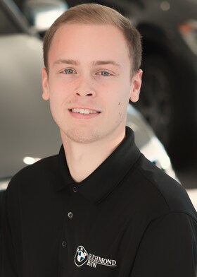 Staff member Thomas Shaw from ID_5ab38ddb5afd