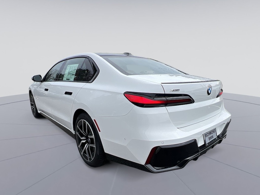 New 2026 BMW 740i xDrive Sedan
