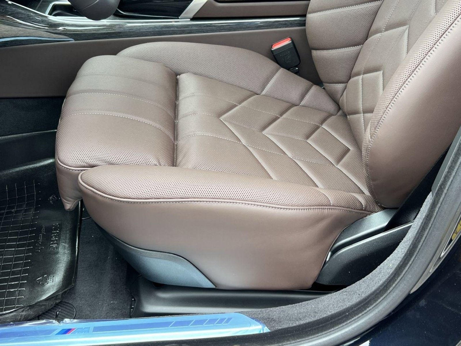 2025 BMW i7 50 - Photo 11